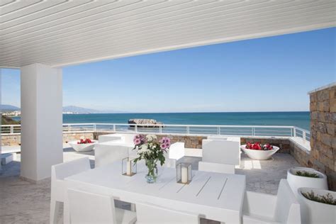 Piscina espectacular, aire acondicionado, internet y plaza de garaje. Apartamentos en primera línea de playa, Casares en Casares (Málaga - Costa del Sol) - másporm€nos