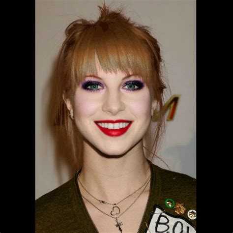 Paramore's music showcases her singing ability easily. Hayley williams natural hair color Ideas en 2016 - Cabello ...