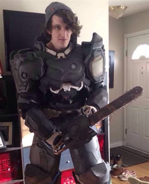 This Doomguy Cosplay Is Incredible