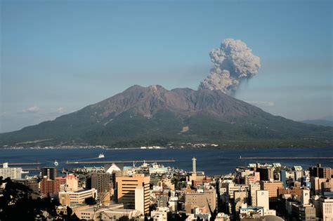 Japans Sakurajima Volcano Growing Magma Reservoir Indicates Major