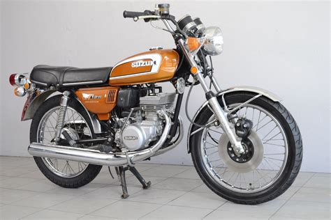 Suzuki Gt 125 De 1974 Doccasion Motos Anciennes De Collection