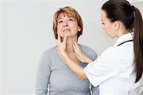 Top 4 Causes And Treatments For White Spots On The Throat