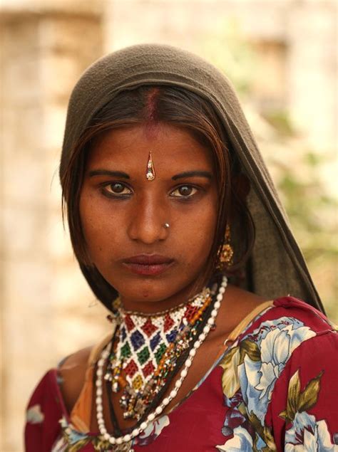 dreams in her eyes photo by sudeep lal national geographic pushkar rajasthan beauty