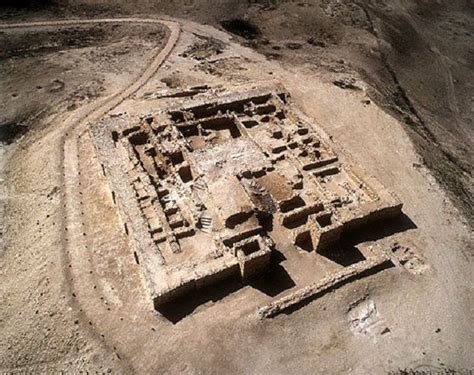 Tel Arad Discoveries Of Ancient Arad Vale De Ossos Secos
