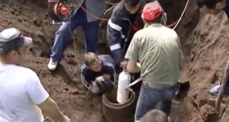 Babe Trapped Inside A Deep Well Gets Rescued By A Teenager What Followed Next Will Amaze You