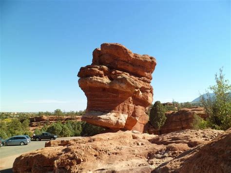 The Balanced Rock The Garden Of The Gods Colorado