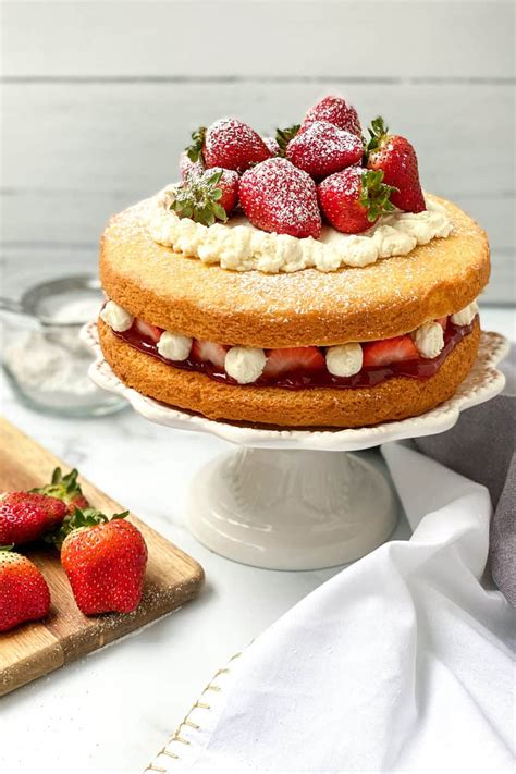 Victoria Sponge Cake Recipe Rich In British Royal History 31 Daily