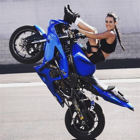 Kawasaki Ninja Zx 6r Girl Riding Motorcycle Biker Girl Stunt Bike