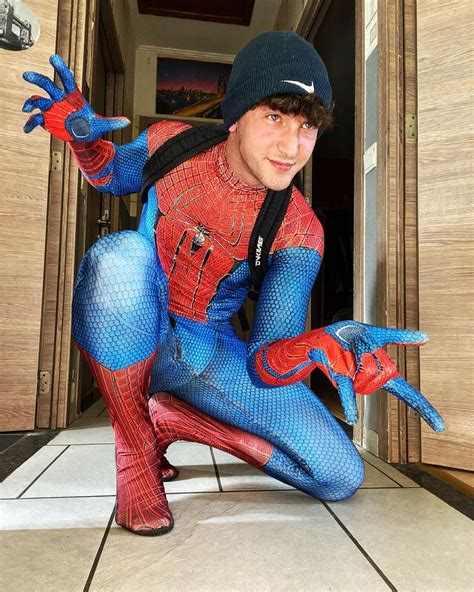 Pin On Spiderman Cosplay Unmasked