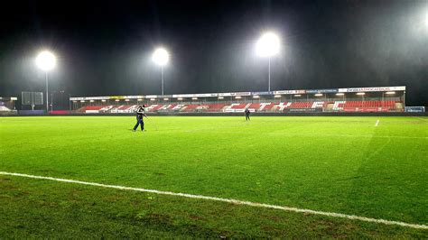 Almere city ii, almere city, almere city b. Grasveld Yanmar Stadion wordt volgende week vervangen ...