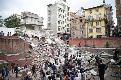 Перевод слова earthquake, американское и британское произношение, транскрипция, словосочетания, примеры использования. Nepal Earthquake Strikes One of Earth's Most Quake-Prone Areas