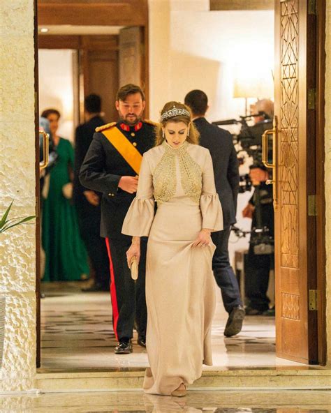 La Princesse Beatrice Porte Le Diadème Dyork Offert Par Elizabeth Ii à