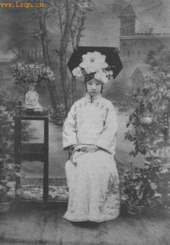 Photos Of Emperors Concubines In Qing Dynasty 2 Cn