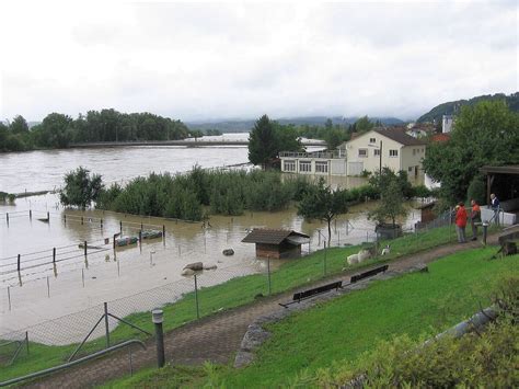 Datei Hochwasser Schweiz Tari Schweizer Sturmarchiv