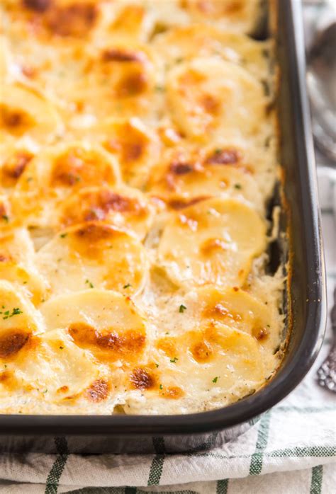 Moms Homemade Scalloped Potatoes Recipe An Easy Side Dish