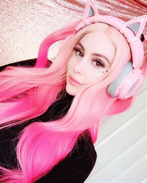 All You Need To Know About Leah Ashe Stylesrant Leah Pink Hair Hair