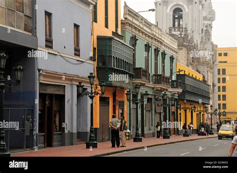 Lima Peru Street Hi Res Stock Photography And Images Alamy
