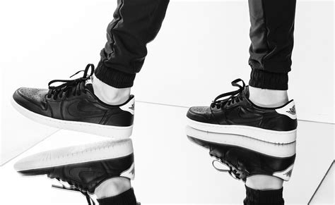 Air jordan 1 zoom feminino dispon�vel �s 16/03 �s 10:00. Air Jordan 1 Low OG Black White Release Date - Sneaker Bar ...