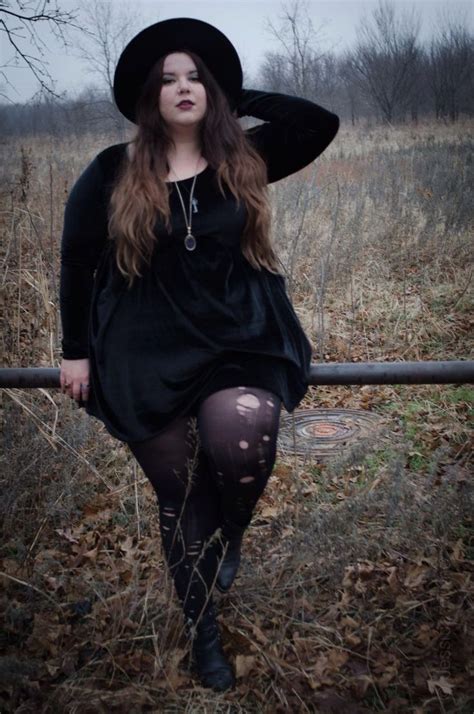 Pin By Shady Rodriguez On Cute Goth Outfits Plus Size Goth Fashion