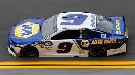 Chase elliot avoided several wrecks in the final laps for his first win of the season as chevrolet cars finally ended ford's dominance at talladega. Chase Elliott wins Geico 400, Talladega results | Tireball ...