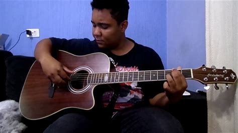 She dreams in color, she dreams in red Better Man - Pearl Jam Acoustic Cover - YouTube