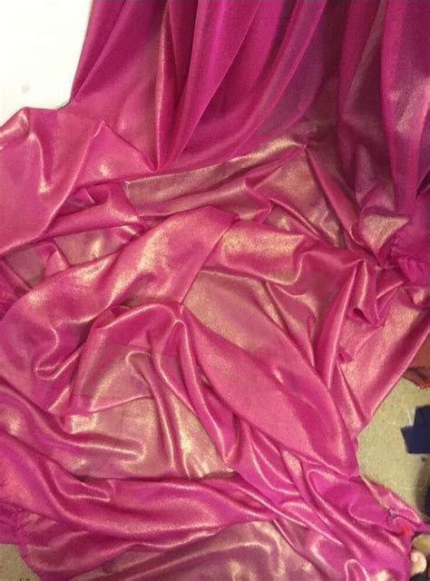 5 Mtr Quality Hot Pinkgold Shimmer Chiffon Fabric58 Wide £1249