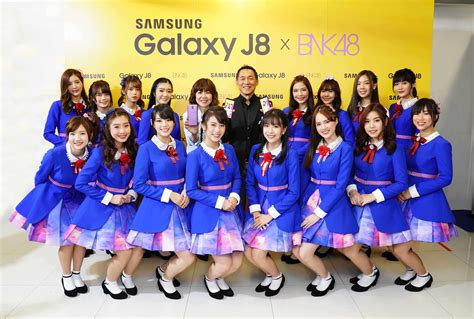 galaxy j8 x bnk 48 เสิร์ฟความฟินให้ “โอตะ gen j” ผ่าน entertainment smart phone brand buffet