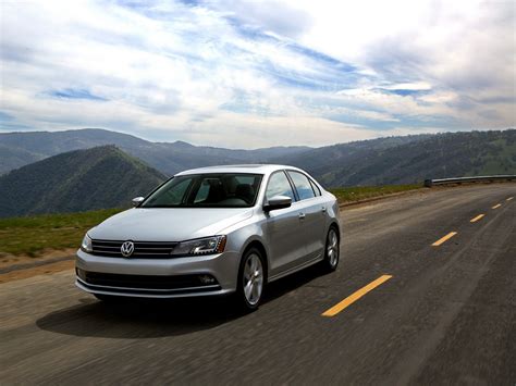 For a good price, it offers german quality, the most interior space in the compact class, refinement, responsive performance, safety, and fuel economy. New 2016 Volkswagen Jetta - Price, Photos, Reviews, Safety ...