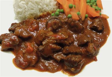 Goulash Op Eigen Wijze Een Verrukkelijk Familiegerecht Met Rundvlees Recept