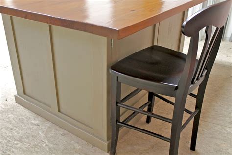 Love This Farmhouse Kitchen Island Made From Reclaimed Wood By