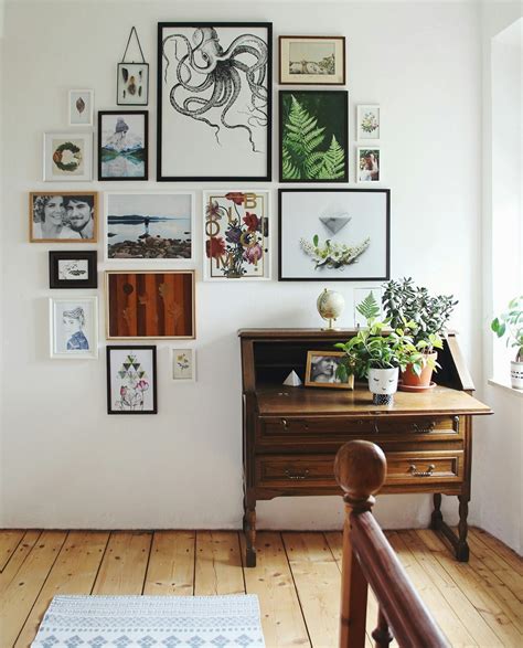 11 Sample Picture Arrangements On Walls For Small Space Home