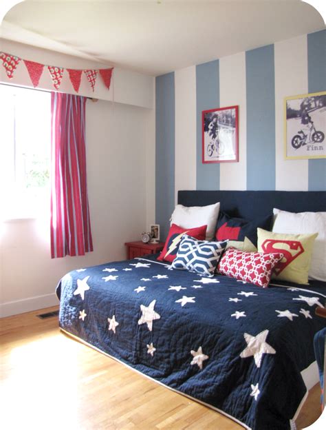 Striped bedrooms look good right? My House of Giggles: A red, yellow and blue striped shared ...