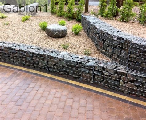 Curved Gabion Retaining Walls Built Using 1050 X 450 X 375mm Welded