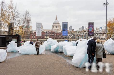 Olafur Eliasson And Minik Rosing Ice Watch 2014 Outside Tate Modern