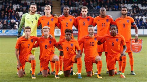 Het nederlands elftal heeft zich eindelijk weer gekwalificeerd voor een groot eind toernooi! Definitieve Selectie Nederlands Elftal - ancrisfoto
