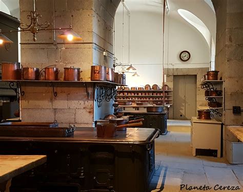 Un espacio de cocina en madrid donde aprender de la mano de los mejores chefs. Planeta Cereza: La Real Cocina. Las cocinas del Palacio ...