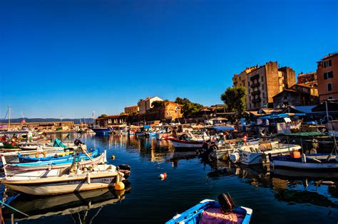 The area code for ajaccio is 2a004 (also known as here are maps and information of the close municipalities near ajaccio. Ajaccio: la città di arte e di storia della Corsica.