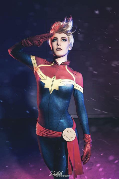 Sexy Captain Marvel Cosplay By Maid Of Might Digital Crack Network