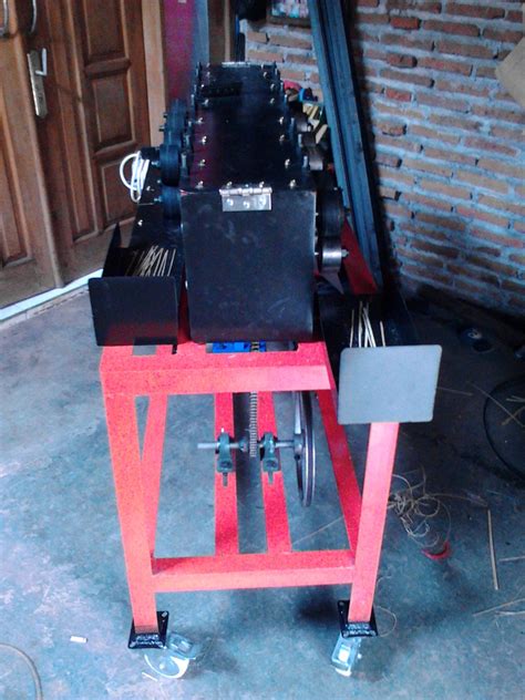 Jual Mesin Pembuat Tusuk Sate Trifungsi (3 in 1) Toko Mesin UKM - GRAHA