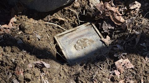 Man Finds “treasure Chest” Out In The Woods Metal Detecting The
