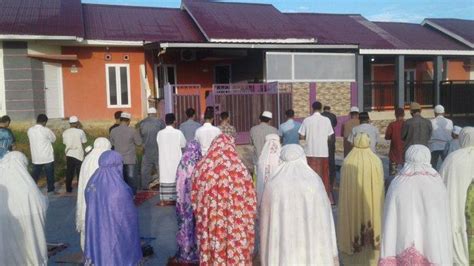 Simak bacaan niat sholat dan tata cara bacaan niat sholat subuh arab. Niat dan Tata Cara Salat Idul Adha, Bacaan Takbir Serta ...