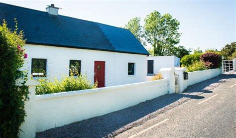 Video Fall In Love With The Views And Charm Of This Renovated Cottage