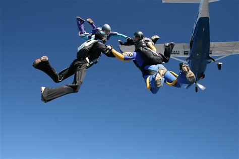 Skydiving 4k Ultra Hd Wallpaper Background Image 3888x2592 Id