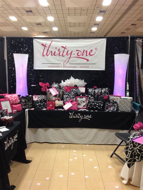 Thirty-One Vendor Show Setup with Big Lights