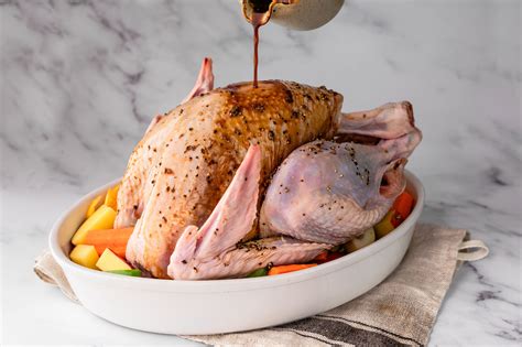 Squeeze juice from a lemon, add tomato and honey to it. Grilled Turkey Marinade Recipe