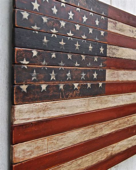 The american flag is so often thought of as summertime decor, but really it's perfect for any time of year. Distressed Wood American Flag - Carolina2California ...