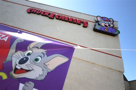 Chuck E Cheeses Parent Company Files For Bankruptcy