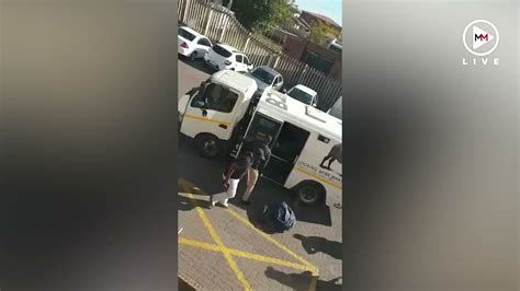 Armed Cashin Transit Robbery Caught On Camera In Pretoria Msomis Global Youtube