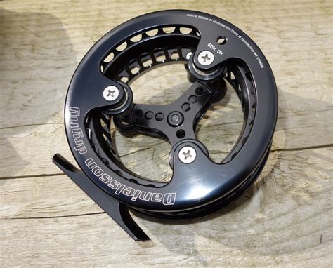 Loop danielsson 3 1/2″ dryfly reel. Loop/Danielsson Dryfly reels