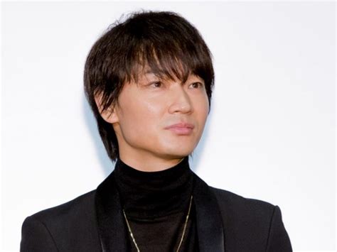 俳優「綾野剛」が携わった映画58作品を紹介。「ホムンクルス(2021年4月2日(金)公開)」の出演(名越進 役)。現在上映中の「ヤクザと家族 the family」の出演(山本賢治 役)。 綾野剛、"かわいい落書き被害" 意外な「犯人」判明でファン ...